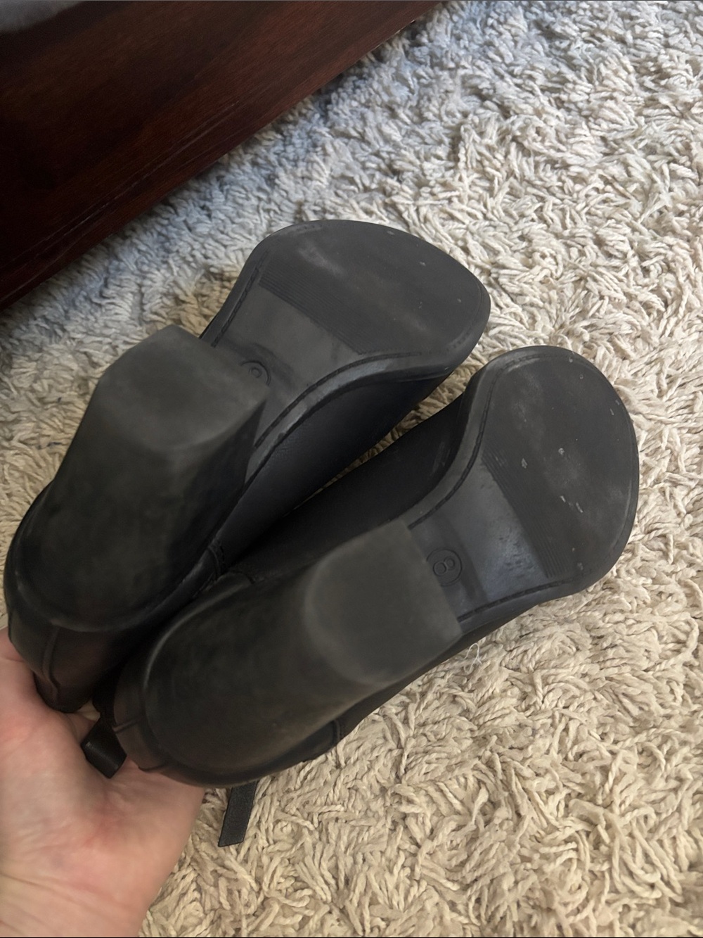 Classic Black Women’s Ankle Boots - Sleek Side-Zip Design - Picture 8 of 9